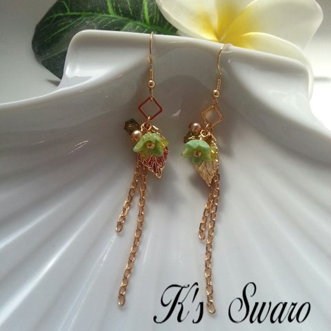 green flower ピアス