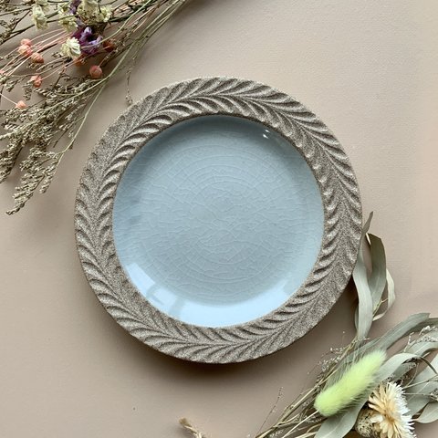 ロリエ　リムプレート（皿）小　EMU/ライトグレー【手彫り】