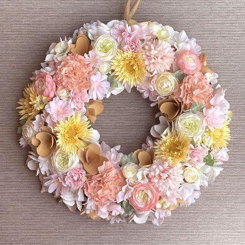 一点物【母の日】お花たっぷりのカーネーションリース　３５cm／ライトピンク