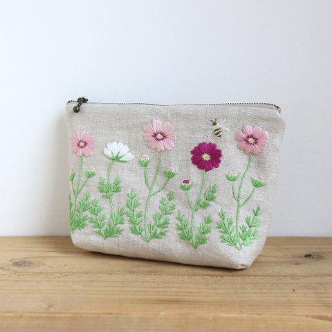 コスモス刺繍のリネンポーチ【受注生産】