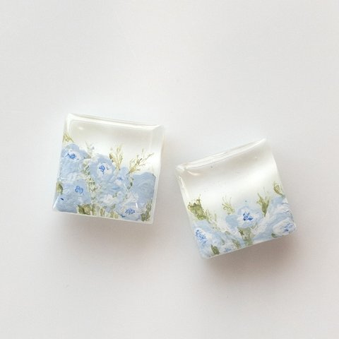 ‪꒰ 受注製作 ꒱　　square nemophila　イヤリング・ピアス