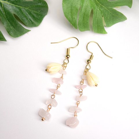 ハワイアン ピアス(イヤリングに変更可)／ピカケシェル&ローズクォーツ : Hawaiian earrings  / Pikake shell & Rose Quartz