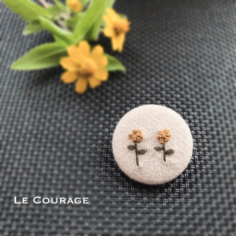 【mini】小さな花の刺繍ブローチ(黄色)