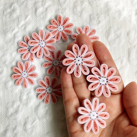 【再販】ペーパークイリング　画用紙のお花のパーツ10個セット　ピンク