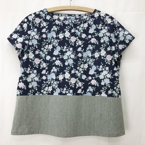 【SALE☆30%OFF】花柄　切り替え　短丈ブラウス