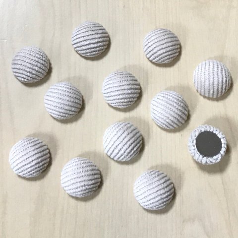 VELOURS IVORY DOME CABOCHONS PARTS