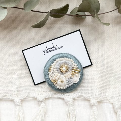 【送料無料】ブーケブローチ 刺繍  ブルー