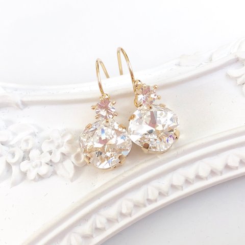 【再販多数】Swarovski クリスタルゴールドピアス