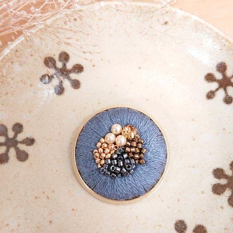 くすみカラービーズ刺繍(ネイビー)