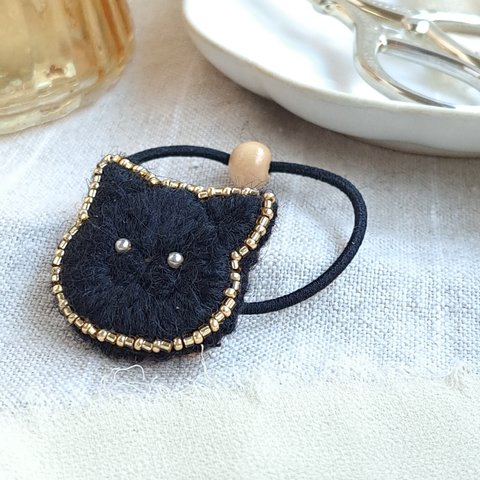 〖itumono〗ウール刺繍くろねこのヘアゴム