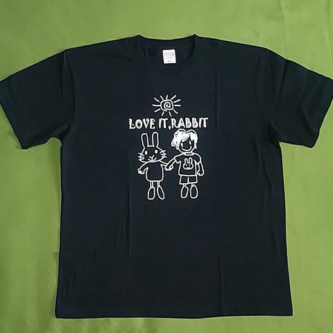 LOVE IT.RABBIT　うさぎと仲良しTシャツ　XLのみ1点