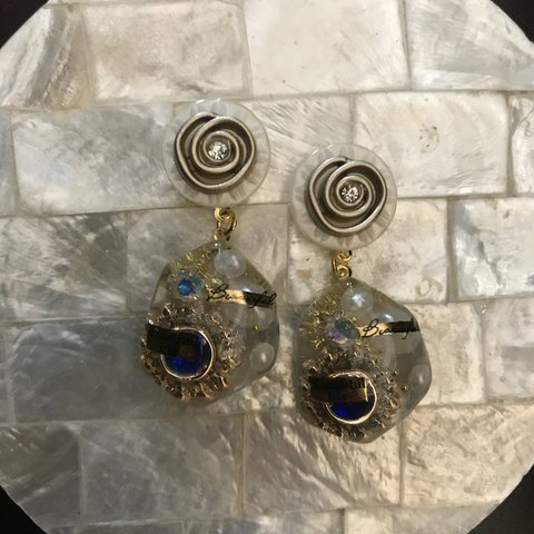 香水瓶レジン ピアス・イヤリング 