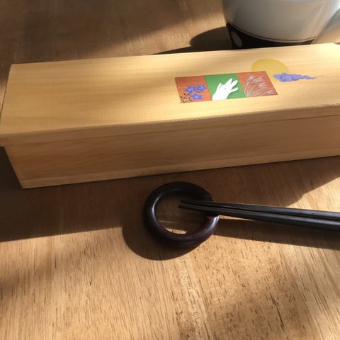 食卓に置く箸箱（秋の気配・月の引力とうさぎ) 　カトラリーケース　小物入れ　蓋付き箸入れ　木製　片手で開けられる