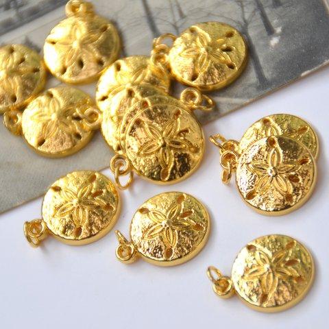 チャーム*sand doller*シェル*18k gold　ゴールド*海