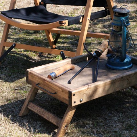 折りたたみトレイテーブル　アンティーク風　アイアン　キャンプ　焚き火　アウトドア　ソロキャンプ　camp outdoor
