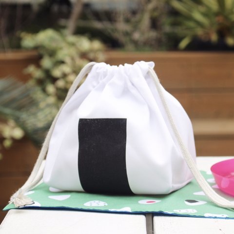 [In stock] ONIGIRI-shaped Bento Bag🍙 : Over 900 Sold!