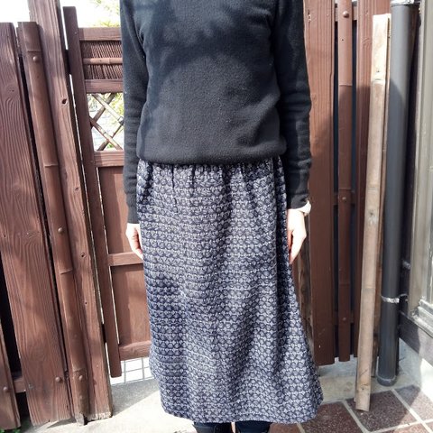 A-5久留米絣スカート　手織り綿　古風な模様が美しいふくらはぎ丈ですっきりスカート