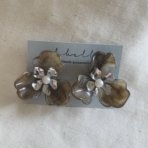 moca perl flower [silver]