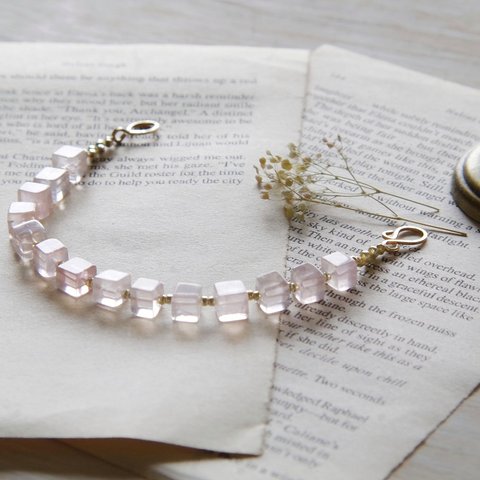 キャンディキューブのsweet bracelet /rose quartz 