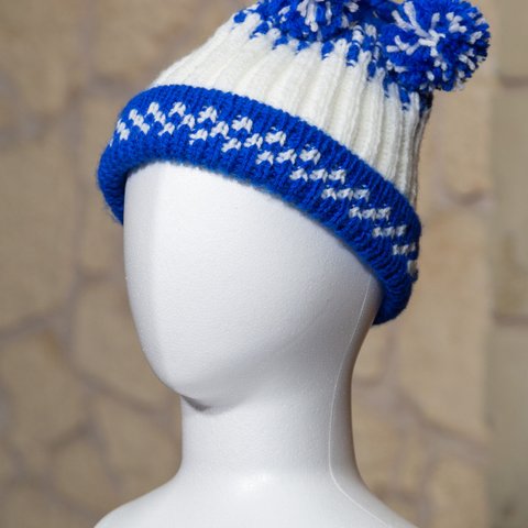 『値下げ中』大人用 手編み帽子ブルー２　山形モンテディオ応援用