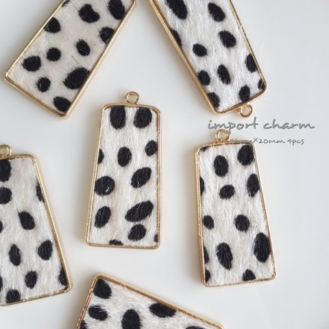 import charm  dalmatian  4pcs【Ch-161wh】