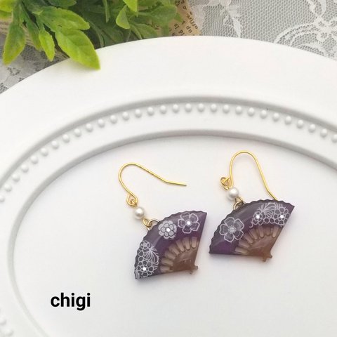 レジンピアス  扇  パープル