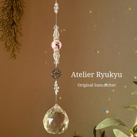 蛍ガラス・桜ピンクサンキャッチャーレース30㎜K9進素材クリスタルガラスボールプリズム