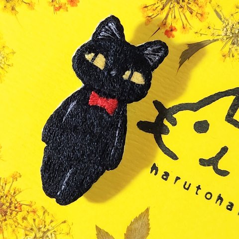 黒猫さん刺繍ブローチ