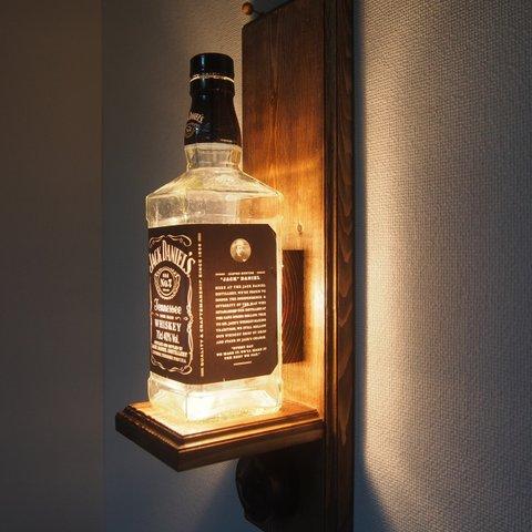 【ボトルランプ】ジャックダニエルの壁掛けランプ　レトロ調スイッチ付き　B