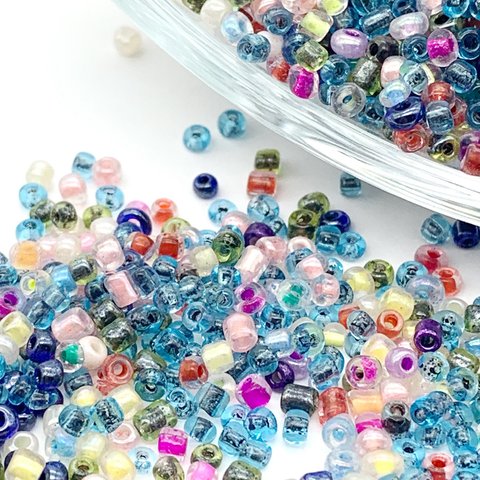 人気【2mm 40g】 17.COOL◆大人MIXカラー クリアブルー＆グリーン 封入パーツ レジン デコ マクラメ ガラスビーズ 刺繍【森の雑貨屋さん】