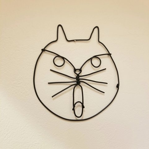 【ねこのかお】ワイヤーアート 壁飾り ハロウィン 猫 壁 ウォールデコ ワイヤークラフト シルエット ねこ 黒猫
