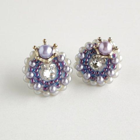 ✳︎ erinchi ✳︎ accessory　紫の王冠ピアス👑