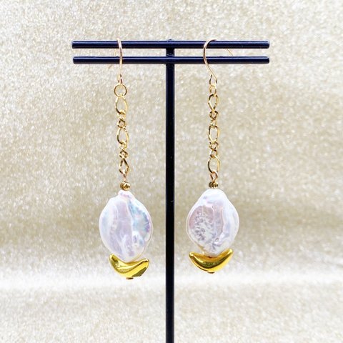 Baroque pearl-gold-