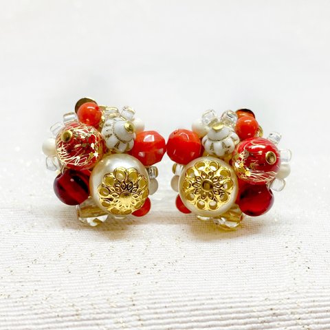 ［Clip-on Earrings］Classical red and white earrings #12