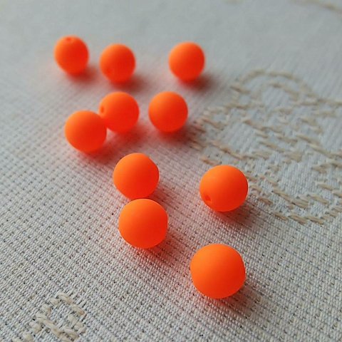 ポンポンオレンジ〜6mm〜　チェコビーズ　10個