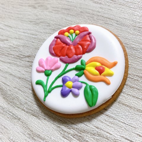ハンガリー刺繍風アイシングクッキー