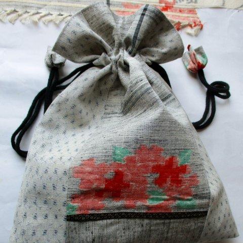 ６３８１　白絣と琉球紬で作った巾着袋　＃送料無料