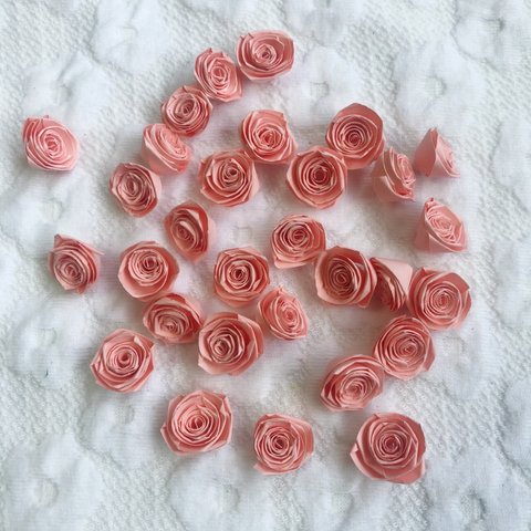【再販】　ペーパークイリング　ピンクの薔薇のパーツ30個セット
