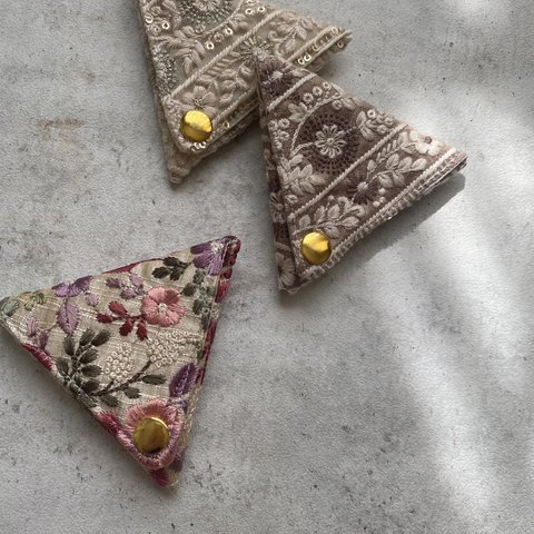 インド刺繍リボン🇮🇳 三角小物入れ