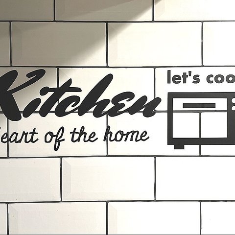 【ウォールステッカー】キッチンkitchen＊可愛いレンジイラスト付き♪レイアウトアレンジ自由☆