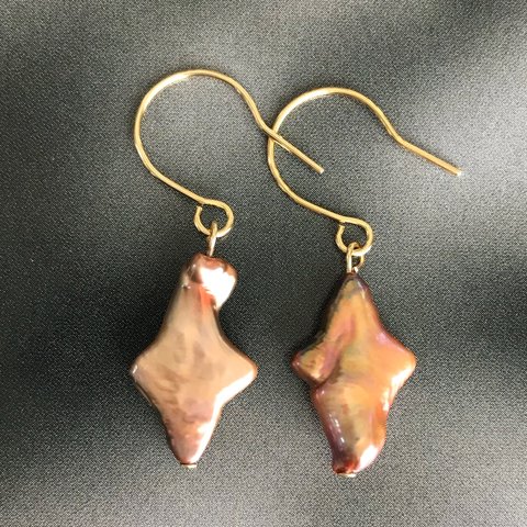 ブロンズ色の菱形淡水パール♚ピアスorノンホールピアス