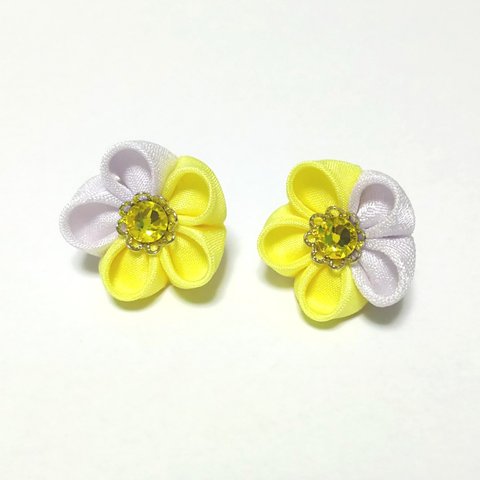 つまみ細工のピアス【黄色･薄い紫】