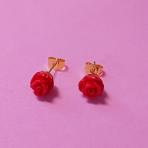 【再販】赤い薔薇コーラル(珊瑚)のスタッドピアス