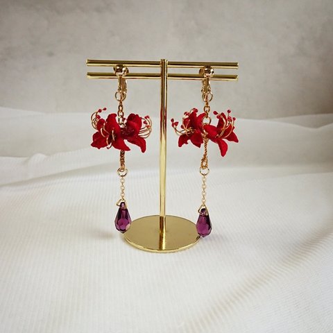 ❁︎ 秋の花 ❁︎つまみ細工の彼岸花イヤリング＆ピアス