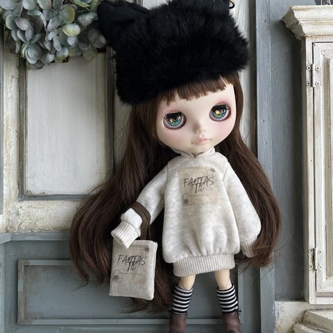 2432 FANTASTICなトレーナーワンピース Blythe ブライス アウトフィット 洋服