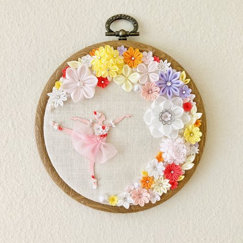 刺繍枠×つまみ細工の刺繍枠アレンジ