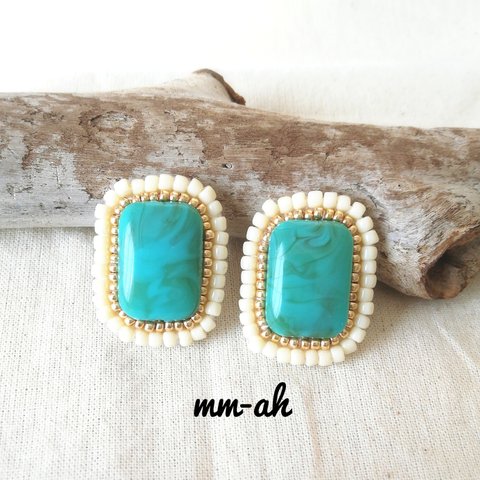 marble turquoise 刺繍ピアス