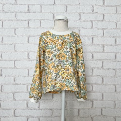 【110size】ガールズカットソー　花柄