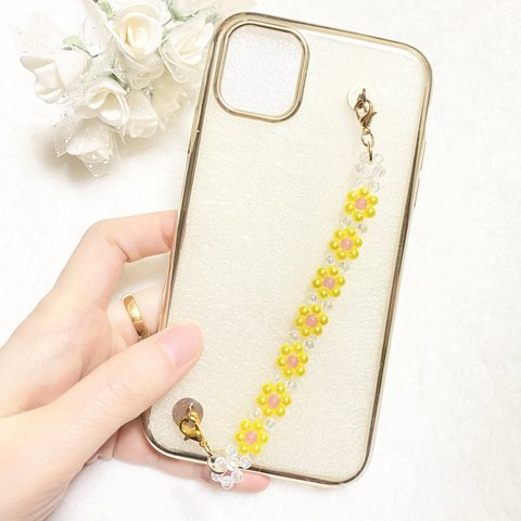 ♡NEW♡ 黄色い お花 が 並んで 可愛い ♡ キーリングハンガー スマホチェーン ！ 貼るだけ ☆ 強力な 両面テープ で 貼り付ける タイプなので iPhone も Android もOK♪