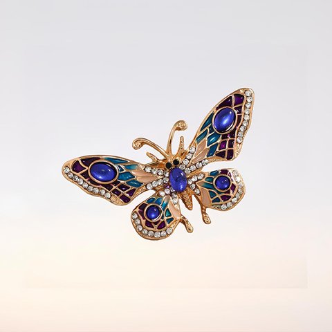 H0703【動物】美品 可愛い 蝶々 緑宝石 ブローチ/ブルー